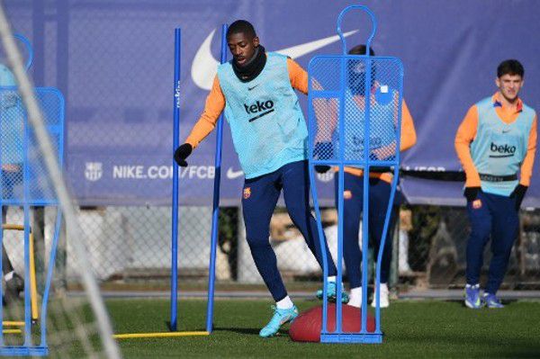 《蜂蜜的针》曝终极预告 袁泉上演除害猎杀法则3453人看过 《阳光女子合唱团》MV上线 A-lin歌唱爱与幸福2103人看过 《天才游戏》曝预告 彭昱畅丁禹兮化身纯恨宿敌2667人看过 《纯真年代的爱情》研讨会 孙千王天辰忆拍摄往3157人看过 新闻首页 电影新闻首页 明星新闻 华语 海外 成龙、梁朝伟、小贝、李栋旭等观战NBA中国赛 日前，25-26赛季NBA季前赛在中国澳门举行，成龙、梁朝伟 、刘嘉玲、任达华、大卫·贝克汉姆、林书豪、李小鹏、李栋旭、刘宪华、杜华、李汶翰等到场观... 《球状闪电》官宣 童瑶、王安宇、杨立新领衔主 9月25日，根据刘慈欣同名小说改编而成的剧集《球状闪电》阵容官宣，由陈思诚监制，戴墨执导，童瑶、王安宇、杨立新领衔主演，周一围、丁勇岱特邀主演，杨玏、... 倪妮、宋威龙外网生图抗打 时装周同场黛米·摩2025-09-24 汤唯、乔贝贝、张婧仪、吴磊等亮相伦敦时装周2025-09-24 演员于朦胧坠楼身亡 杨幂、迪丽热巴等发文悼念2025-09-12 《跛豪》《新上海滩》导演潘文杰逝世 享年69岁2025-09-10 更多 堪比时装周!
