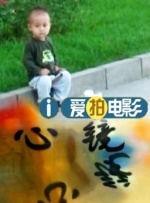 影版《英雄》曝剧照定档12月 金高银出演情报员 2022-11-15 日前，韩国同名音乐剧改编电影《英雄》公布一组角色剧照，由尹济均（《国际市场》《海云台》）执导，金高银、罗文姬、郑承华、赵在允、裴正南、李玹雨、朴真珠等主演。